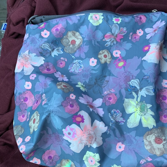 LeSportsac floral Bag - Picture 3 of 16